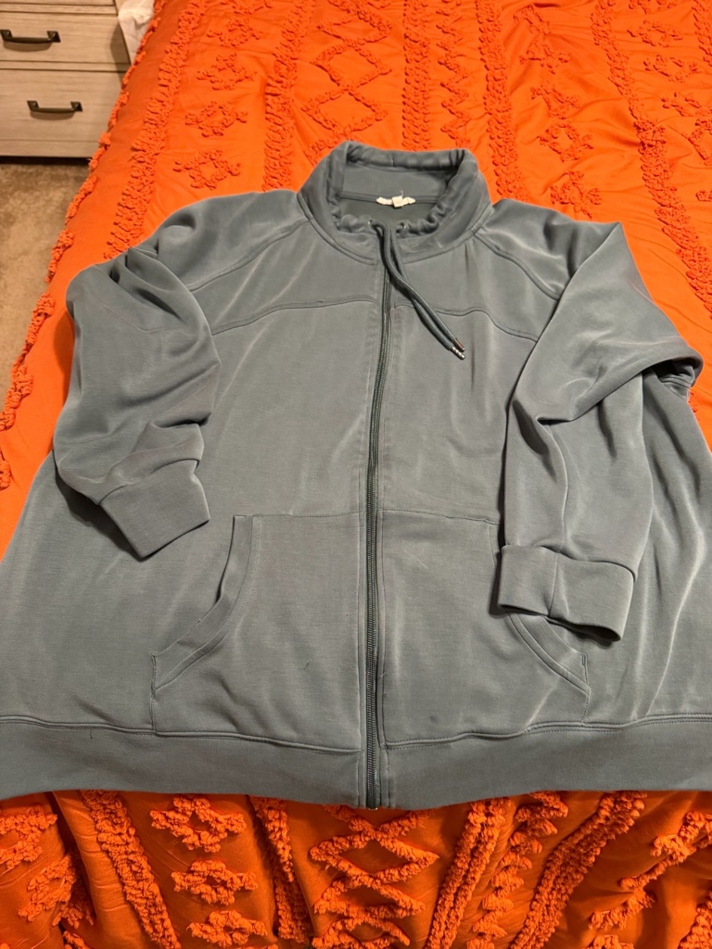 Maurices 2X Sweatshirt in Muted Slate Green
